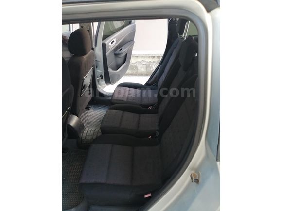 190000km değişen siz otomatik  307 1.6 Pack 2004 Model