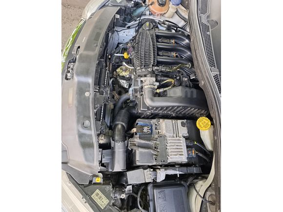 OTOMATİK DEĞİŞENSİZ 2017 ÇIKIŞLI SERVİS BAKIMLI TERTEMİZ