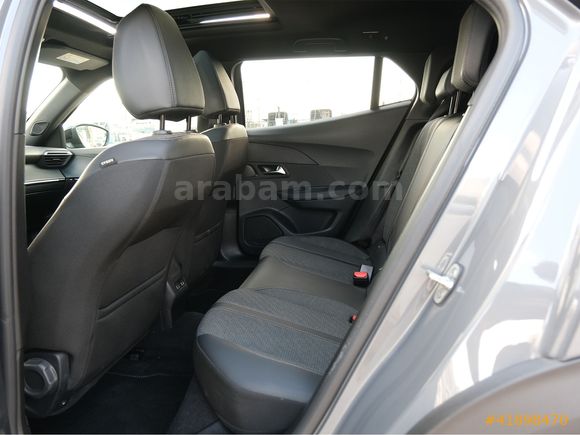 OTOSTORE'DAN 2008 1.2 Puretech Allure EAT8 2025