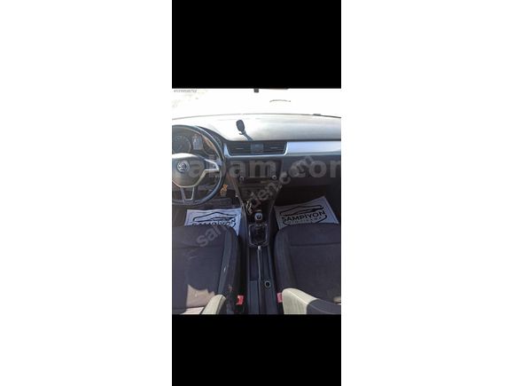 Sahibinden Skoda Rapid 1.4 TDI GreenTec Ambition 2015 Model