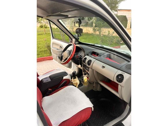 Sahibinden Renault Kangoo Multix 1.5 dCi Authentique 2011 Model  254 km Beyaz