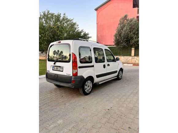Sahibinden Renault Kangoo Multix 1.5 dCi Authentique 2011 Model  254 km Beyaz