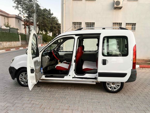 Sahibinden Renault Kangoo Multix 1.5 dCi Authentique 2011 Model  254 km Beyaz