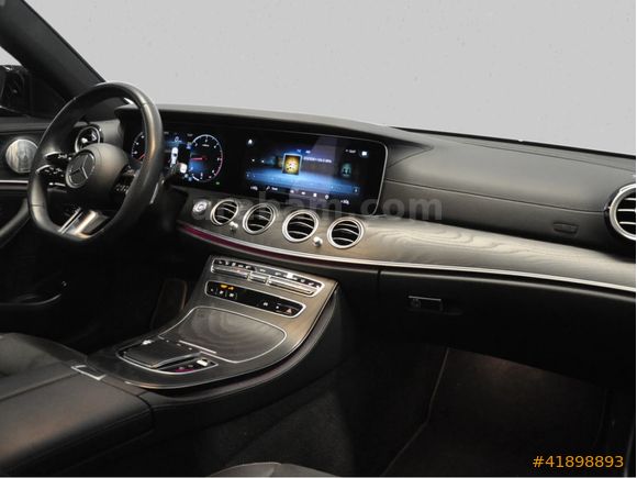 MERCEDES-BENZ CERTIFIED OTOMOL MERTER 2023 E 200 D AMG