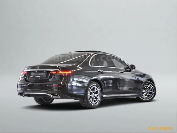 MERCEDES-BENZ CERTIFIED OTOMOL MERTER 2023 E 200 D AMG