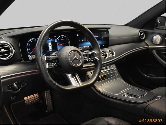 MERCEDES-BENZ CERTIFIED OTOMOL MERTER 2023 E 200 D AMG