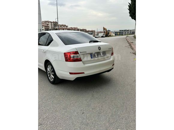 Sahibinden Temiz Otomatik Octavia 