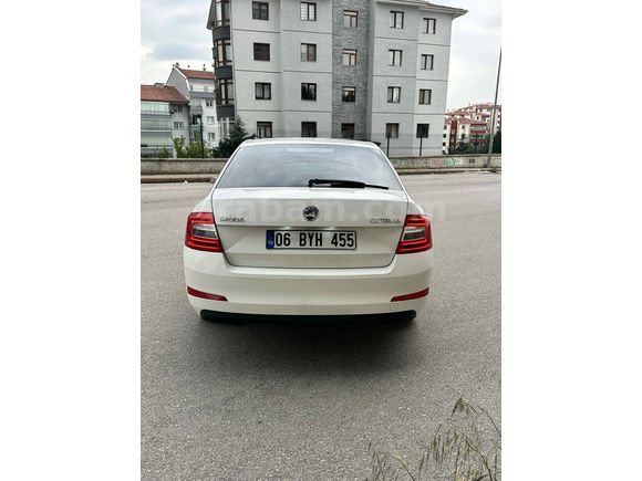Sahibinden Temiz Otomatik Octavia 