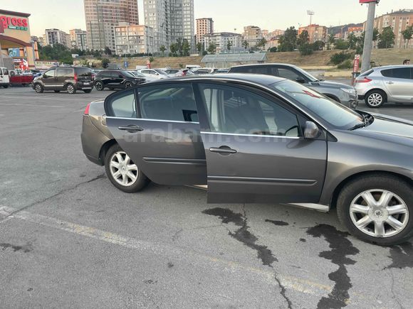 Sahibinden Renault Laguna 1.6 Expression 2010 Model 