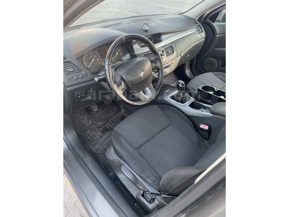 Sahibinden Renault Laguna 1.6 Expression 2010 Model 