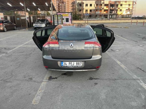 Sahibinden Renault Laguna 1.6 Expression 2010 Model 