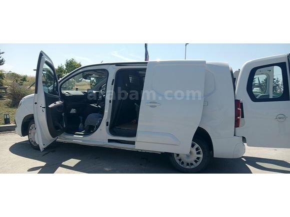 Sahibinden Opel Combo 1.5 CDTI Ultimate XL 2024 Model