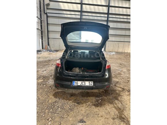 Sahibinden Renault Megane 1.6 Expression 2010 Model 