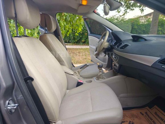 Sahibinden Renault Megane 1.5 dCi Privilege 2012 Model 