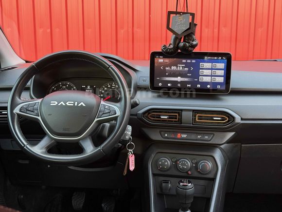 LÜXOVA CAR'S DAN Dacia Sandero Stepway 1.0 Tce Essential 2023 Model Ankara