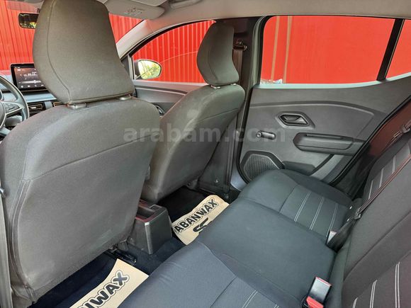 LÜXOVA CAR'S DAN Dacia Sandero Stepway 1.0 Tce Essential 2023 Model Ankara