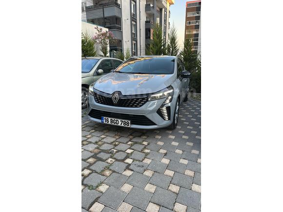 Sahibinden Renault Clio 1.0 TCe Evolution 2023 Model