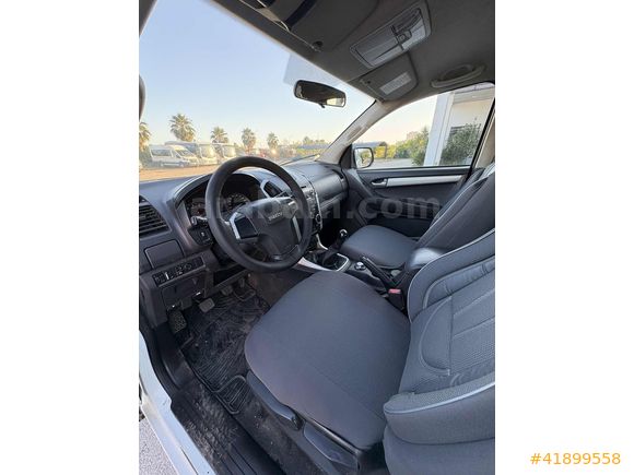 ÖZ PAMUK'DAN 2017 4x4 ISUZU D-MAX 163 HP %20 FATURALI