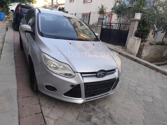 Galeriden Ford Focus 1.6 Titanium 2013 Model Denizli