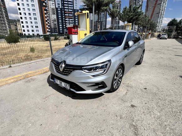 Sahibinden Renault Megane 1.3 TCe Icon 2025 Model 
