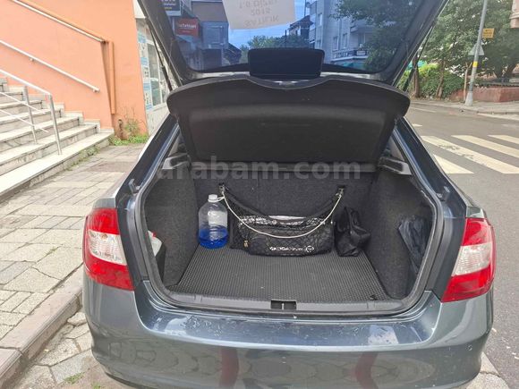 Sahibinden Skoda Rapid 1.6 CR TDI Elegance 2015 Model 
