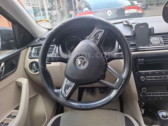 Sahibinden Skoda Rapid 1.6 CR TDI Elegance 2015 Model 