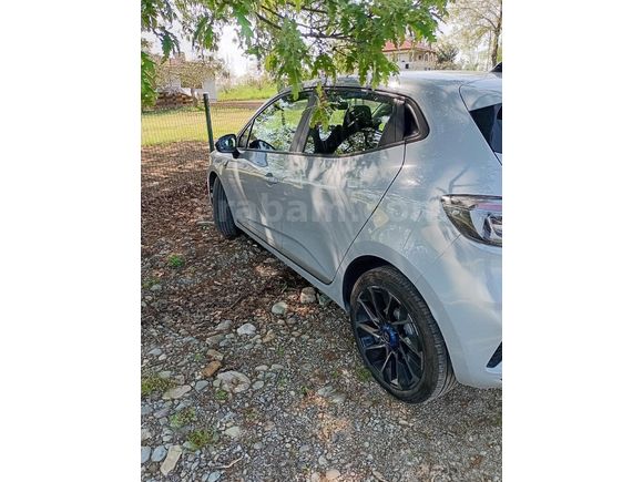 Sahibinden Renault Clio 1.0 TCe Equilibre 2023 Model
