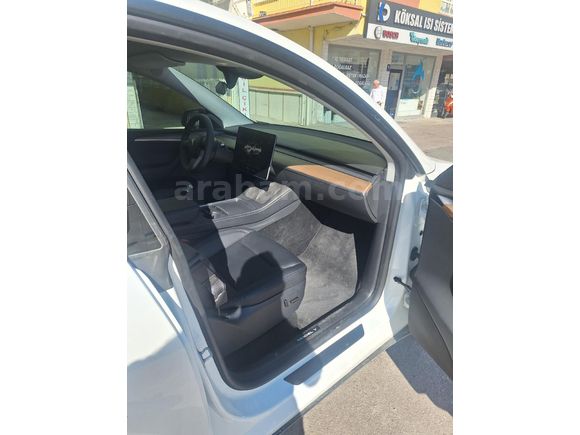 Sahibinden Tesla Model Y Long Range AWD 2024 Model