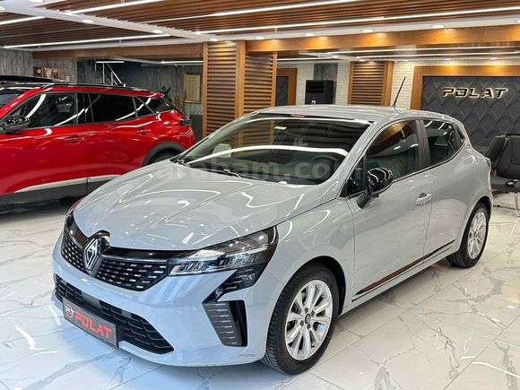 POLAT' 2025 MODEL 1.0 TCE RENAULT CLİO EVOLUTİON 15 DK KREDİ İLE