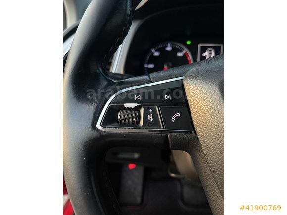 ÖNER AUTO'DAN SEAT LEON 1.6 TDI OTOMATİK CAM TAVANLI