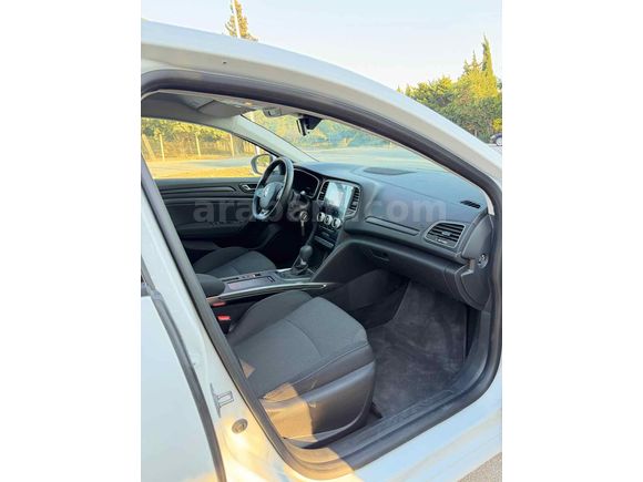 Sahibinden Renault Megane 1.3 TCe Touch 2025 Model 