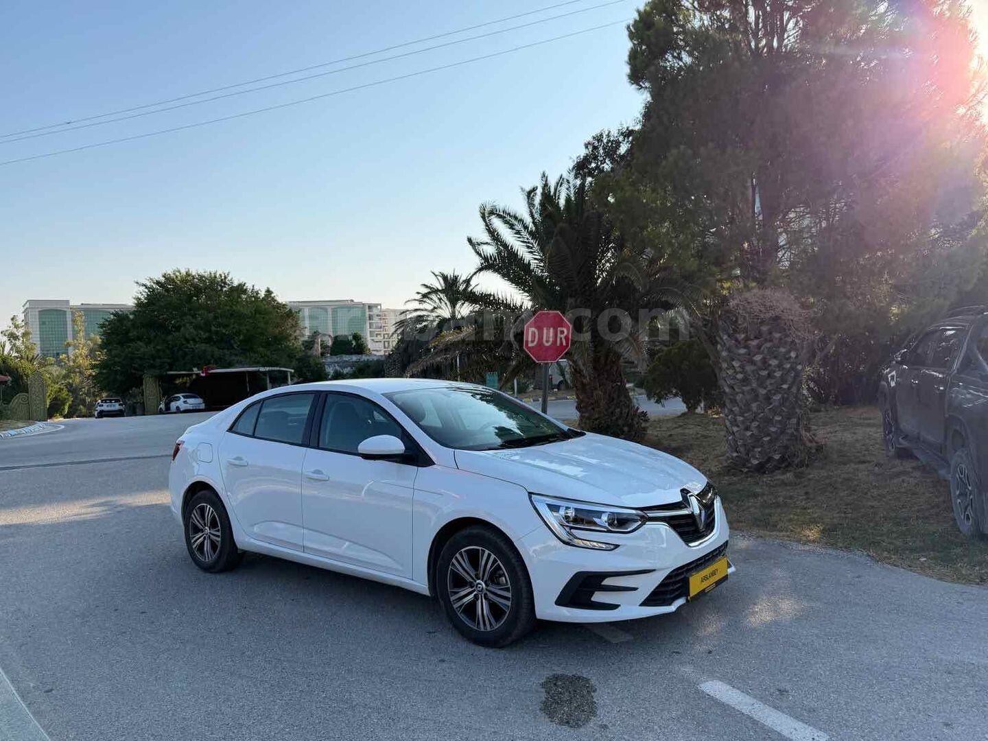 Sahibinden Renault Megane 1.3 TCe Touch 2025 Model Hatay 6.100 km Beyaz 3