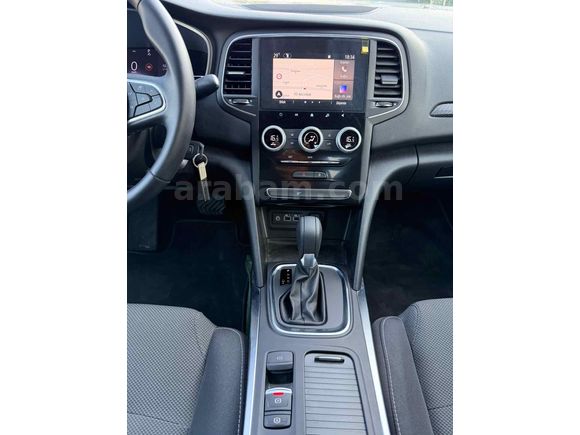 Sahibinden Renault Megane 1.3 TCe Touch 2025 Model 