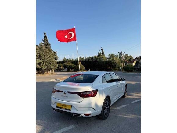 Sahibinden Renault Megane 1.3 TCe Touch 2025 Model 