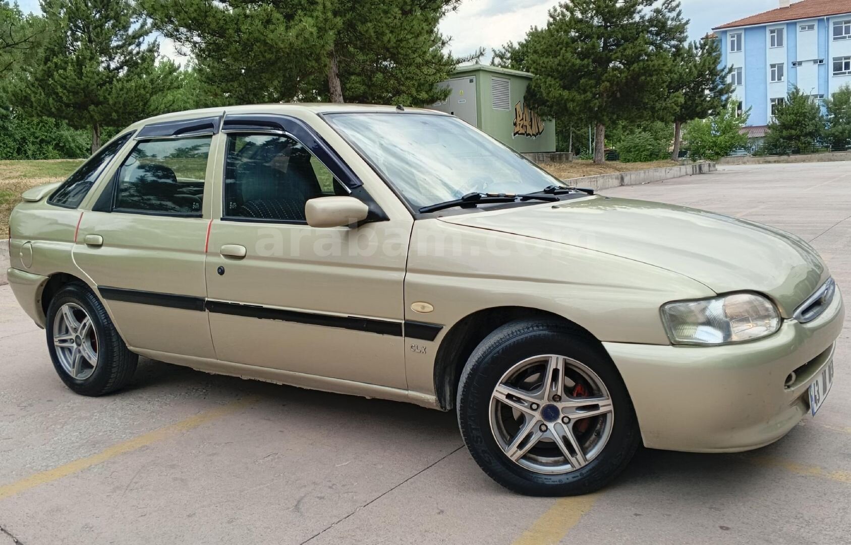 Galeriden Ford Escort 1.6 CLX 1997 Model Kütahya 158.000 km Bej 6