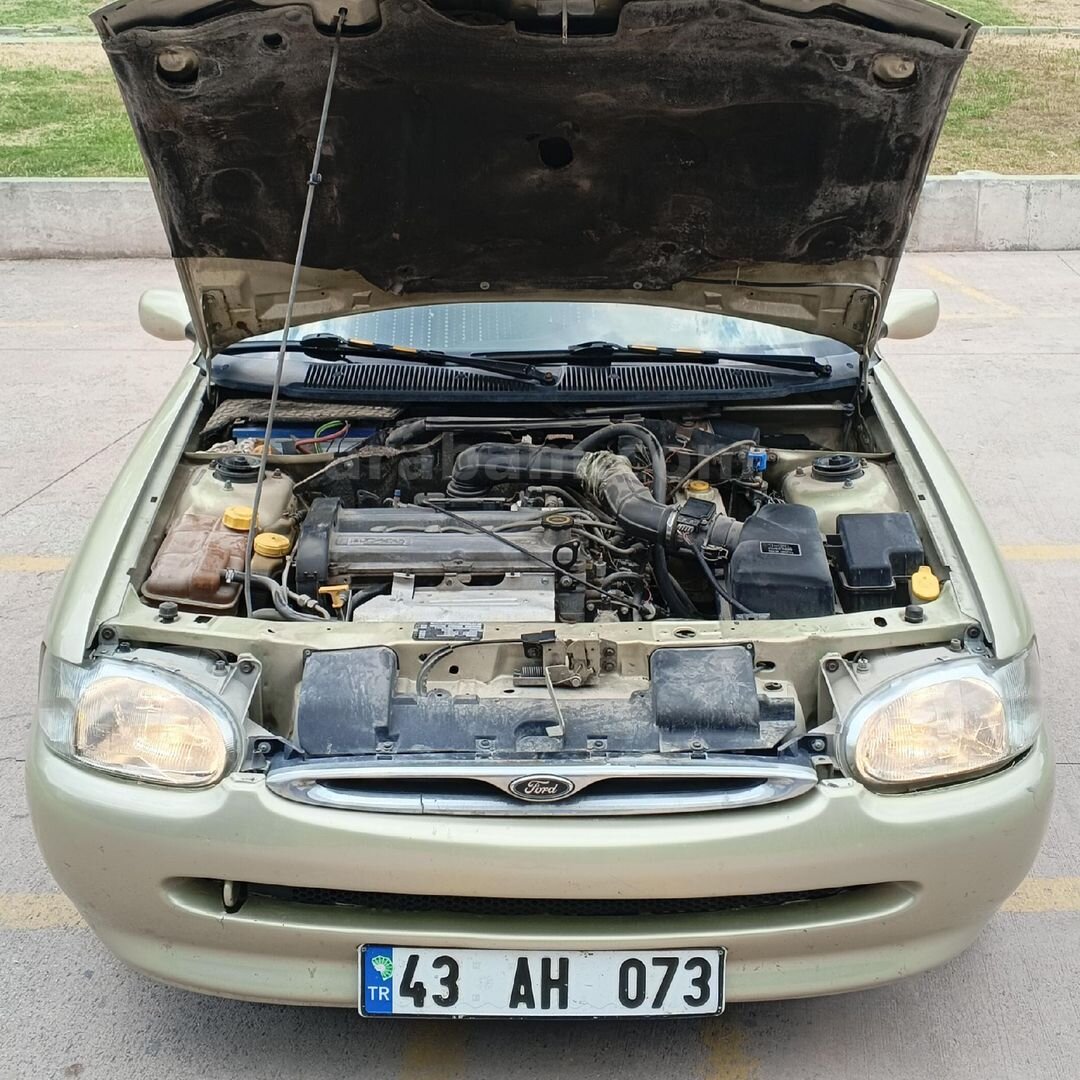 Galeriden Ford Escort 1.6 CLX 1997 Model Kütahya 158.000 km Bej 3