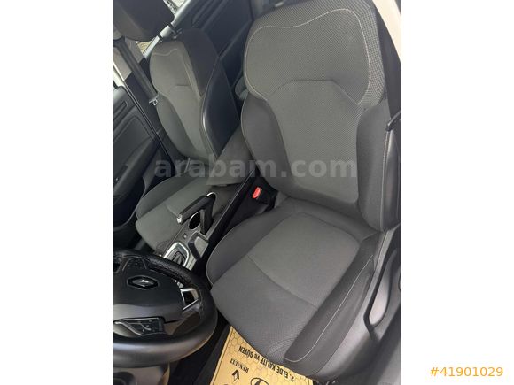 TEK EL 2022 MODEL Megane Sedan 1.3 TCe Joy EDC 40 BİN KM