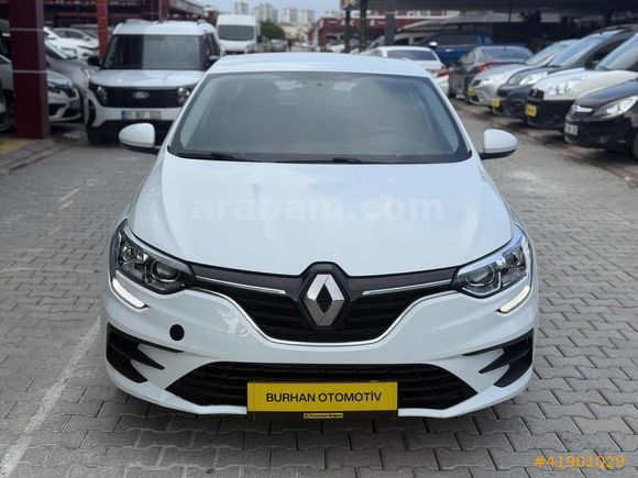 TEK EL 2022 MODEL Megane Sedan 1.3 TCe Joy EDC 40 BİN KM