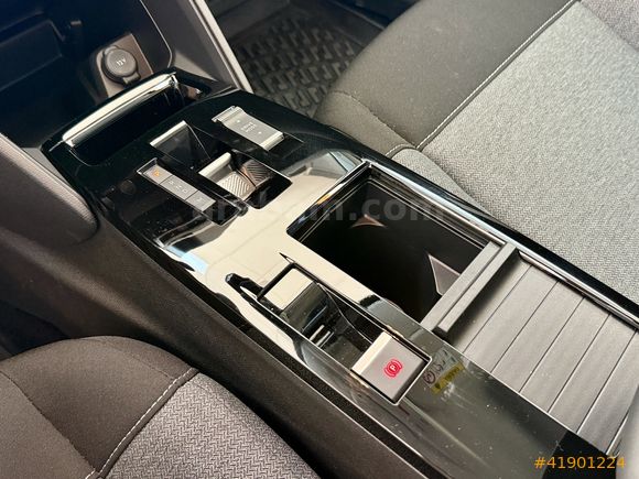 Premium Auto 35 - 6.708 Km-Hatasız-Geri Görüş Kameralı C4
