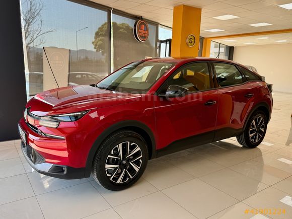 Premium Auto 35 - 6.708 Km-Hatasız-Geri Görüş Kameralı C4