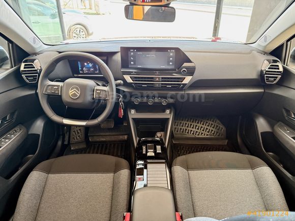 Premium Auto 35 - 6.708 Km-Hatasız-Geri Görüş Kameralı C4