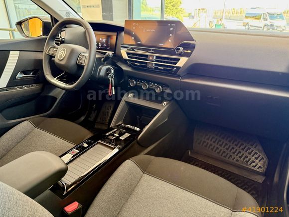 Premium Auto 35 - 6.708 Km-Hatasız-Geri Görüş Kameralı C4