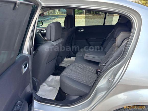 KARAAĞAÇ OTOMOTİV 2009 MODEL MEGANE II DİZEL