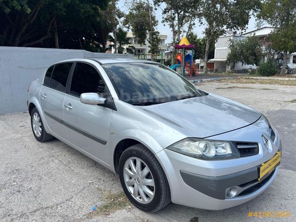 KARAAĞAÇ OTOMOTİV 2009 MODEL MEGANE II DİZEL