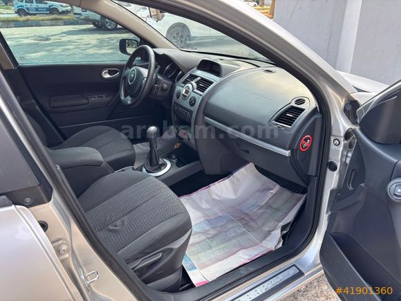 KARAAĞAÇ OTOMOTİV 2009 MODEL MEGANE II DİZEL