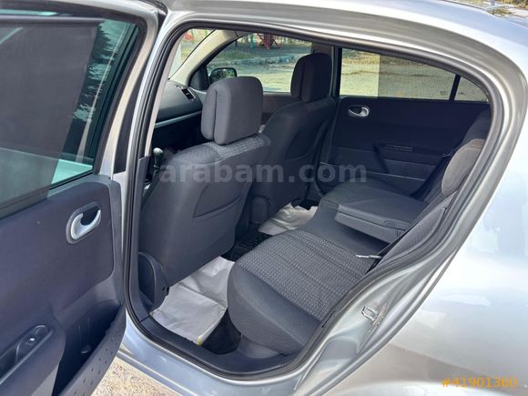 KARAAĞAÇ OTOMOTİV 2009 MODEL MEGANE II DİZEL