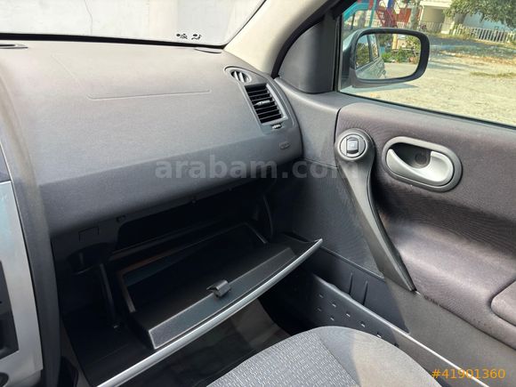 KARAAĞAÇ OTOMOTİV 2009 MODEL MEGANE II DİZEL