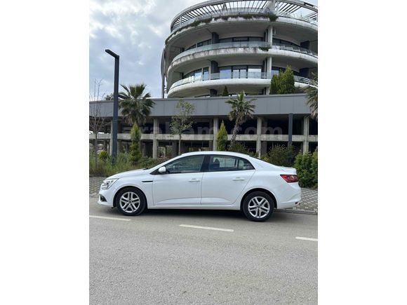Sahibinden Renault Megane 1.3 TCe Joy 2020 Model 