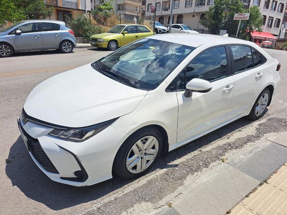 "Acil Fiyat Düştü! / 2024 Çıkışlı / 30 Bin Km / Hatasız Corolla"