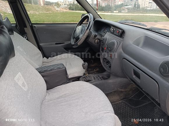 TOFAŞ PARASINA KLİMALI CLİO MOTORLU DACİA